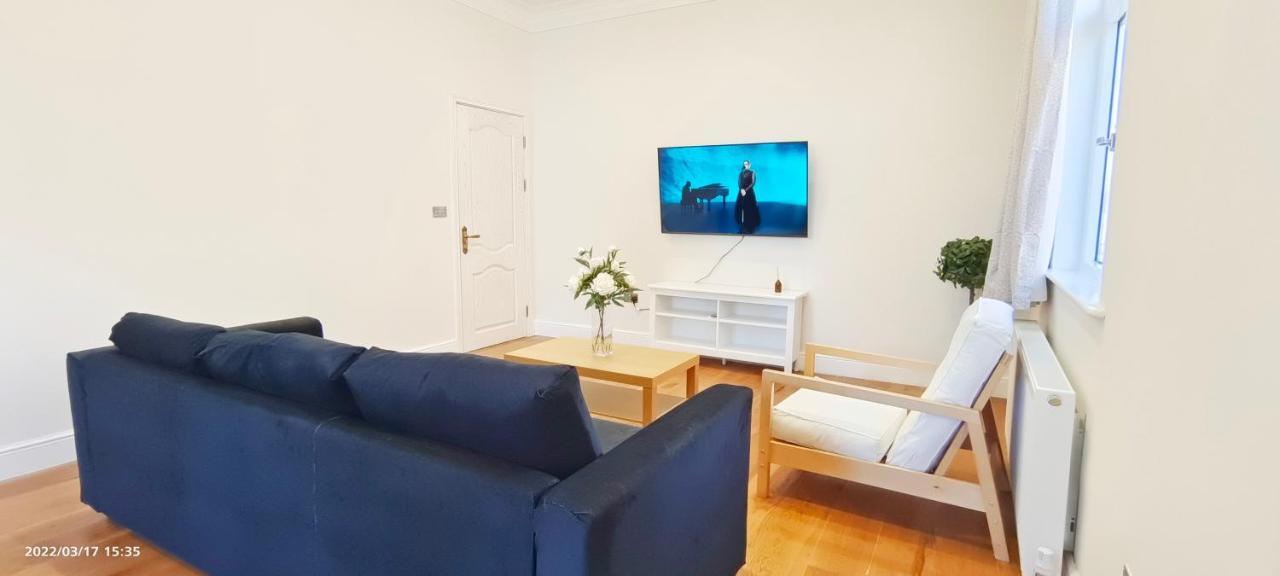 Marigold Villa Харроу Экстерьер фото