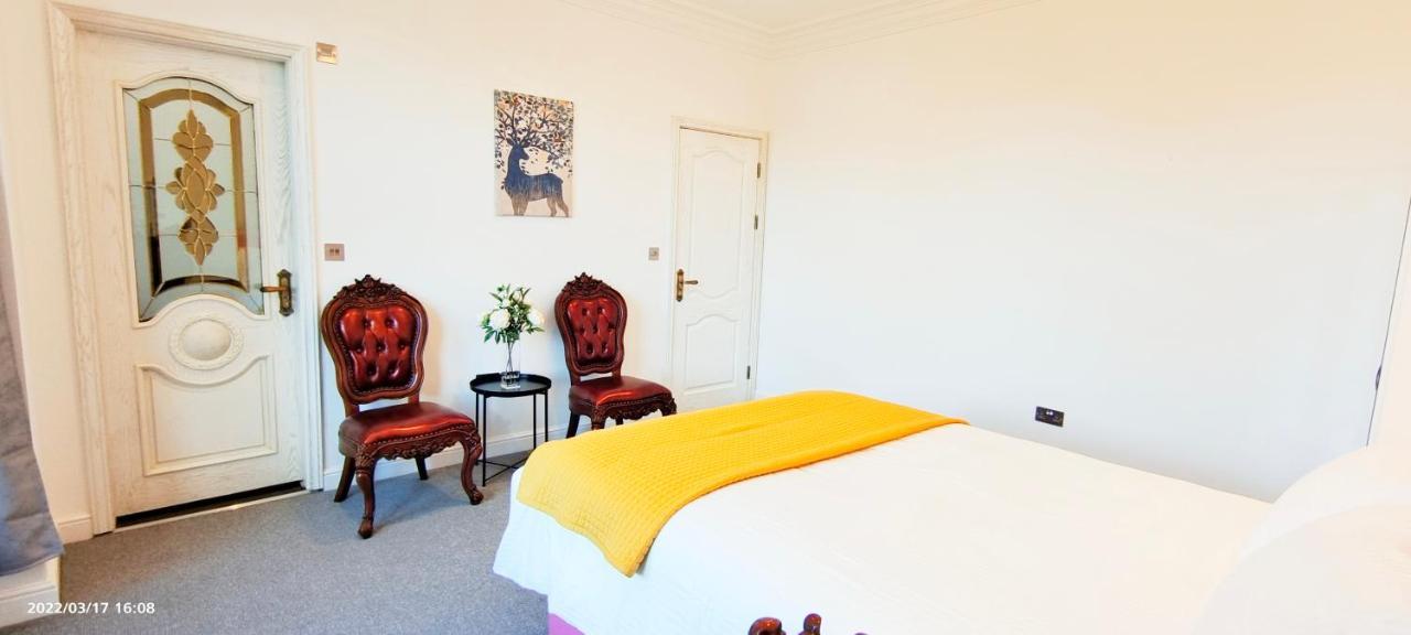 Marigold Villa Харроу Экстерьер фото